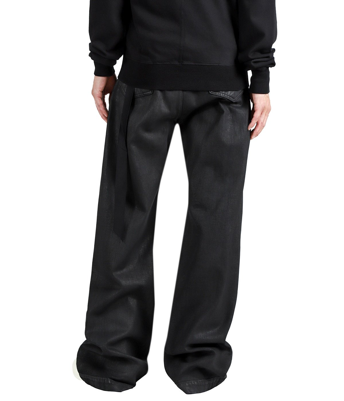 model（175cm / 60kg）B85 W75 H92 着用サイズ：29inch