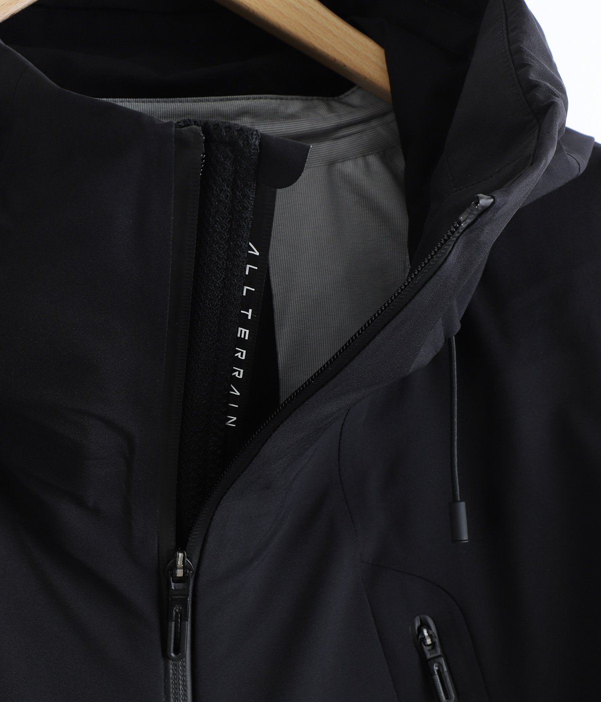 HARD SHELL JACKET “CREAS“ | DESCENTE ALLTERRAIN(デサント