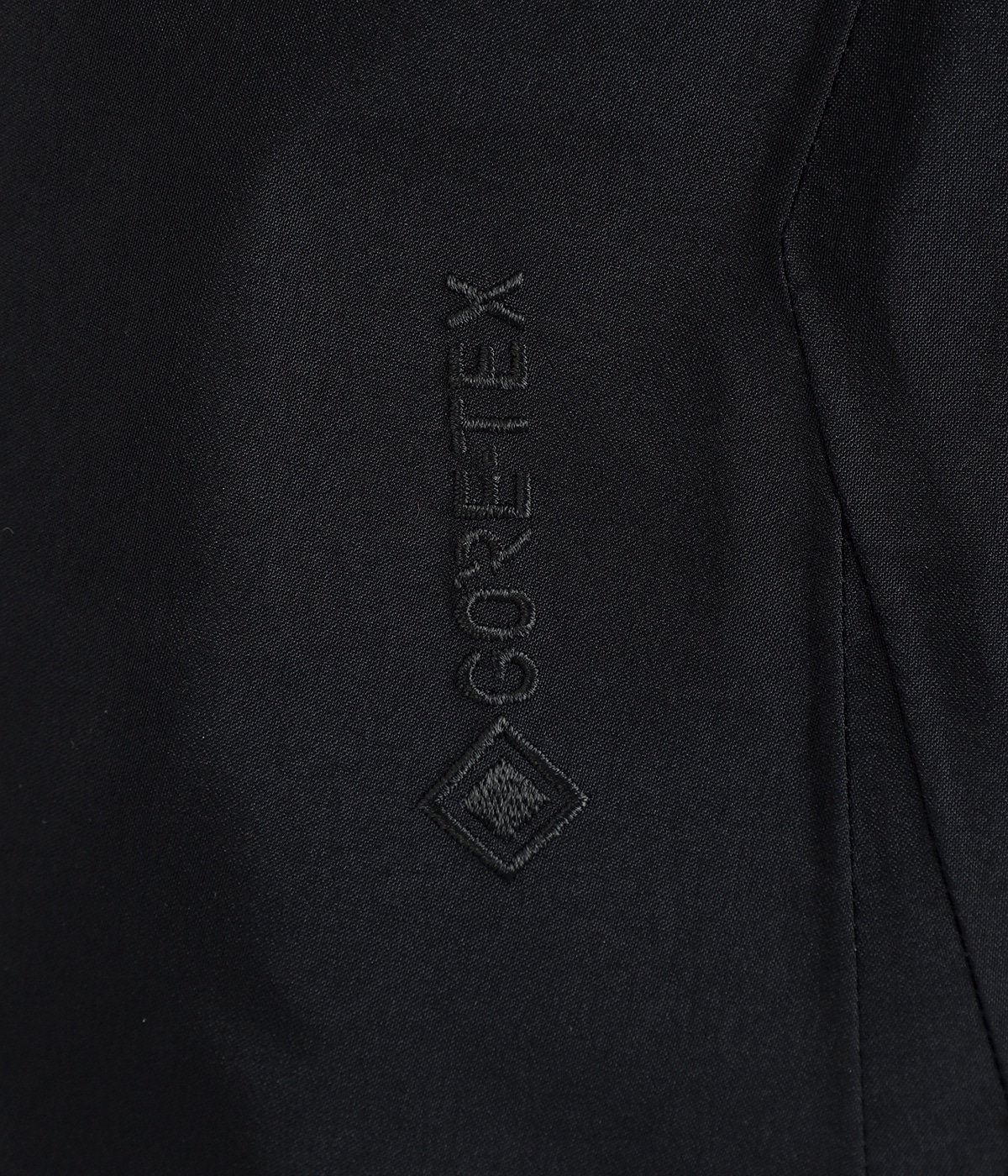 HARD SHELL JACKET “GORE-TEX C-KINT CREAS“ | DESCENTE ALLTERRAIN