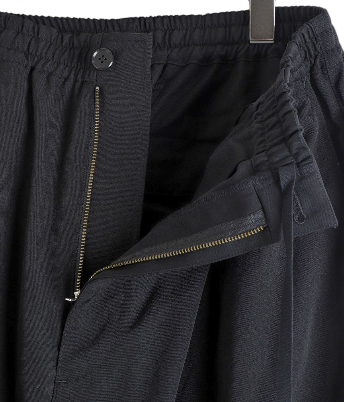 WOOL GABARDINE WIDE TRACK TROUSERS | ESSAY(エッセイ) / パンツ