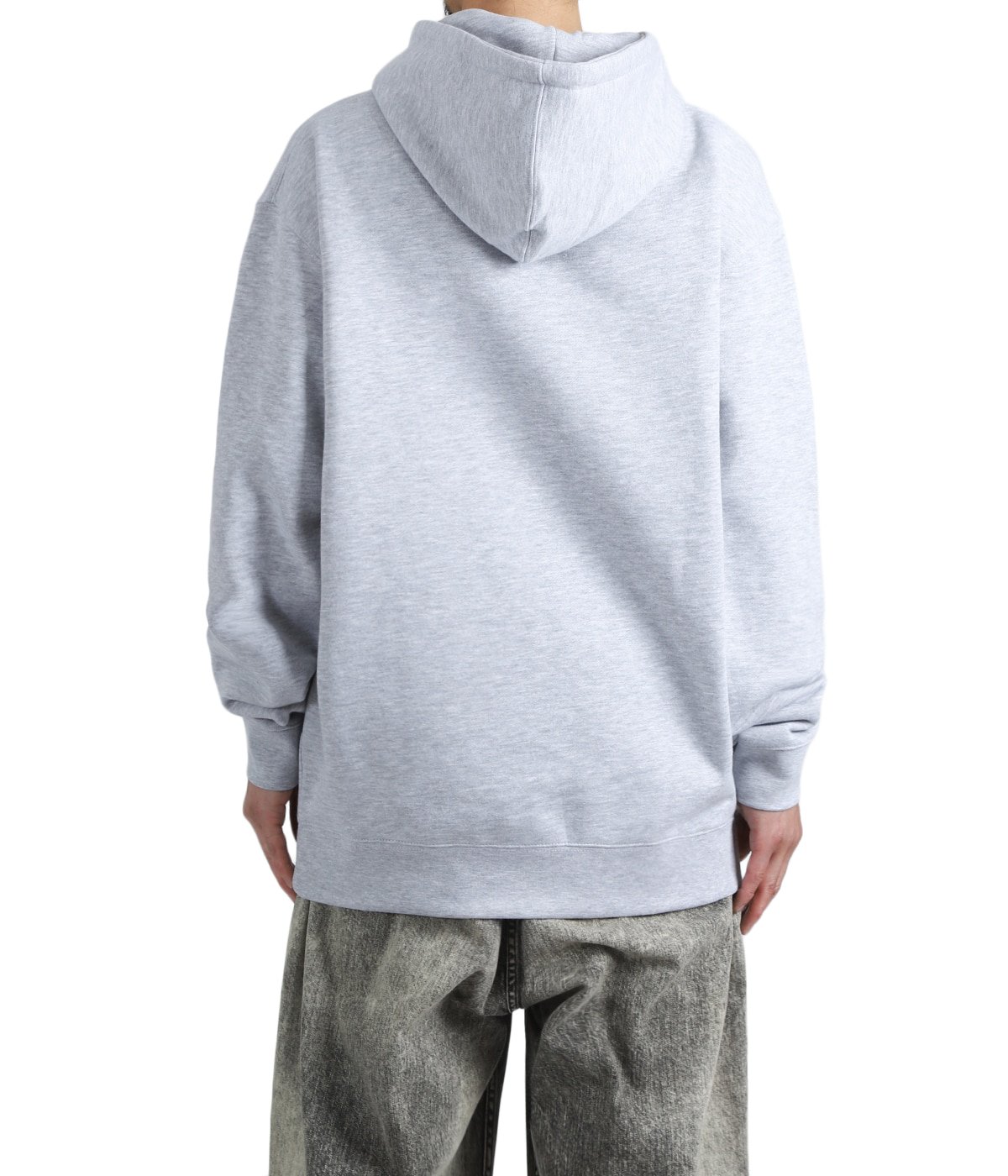 model（175cm / 60kg）B85 W75 H92 着用サイズ：L