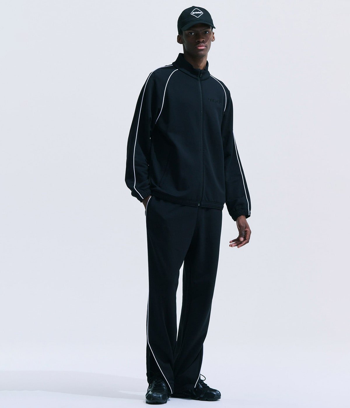 CLASSIC TRACK JACKET | F.C.Real Bristol(エフシーレアル