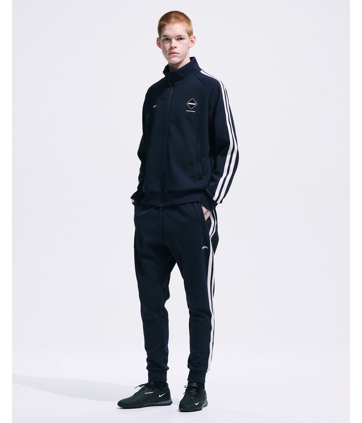 TRAINING TRACK JACKET | F.C.Real Bristol(エフシーレアルブリストル