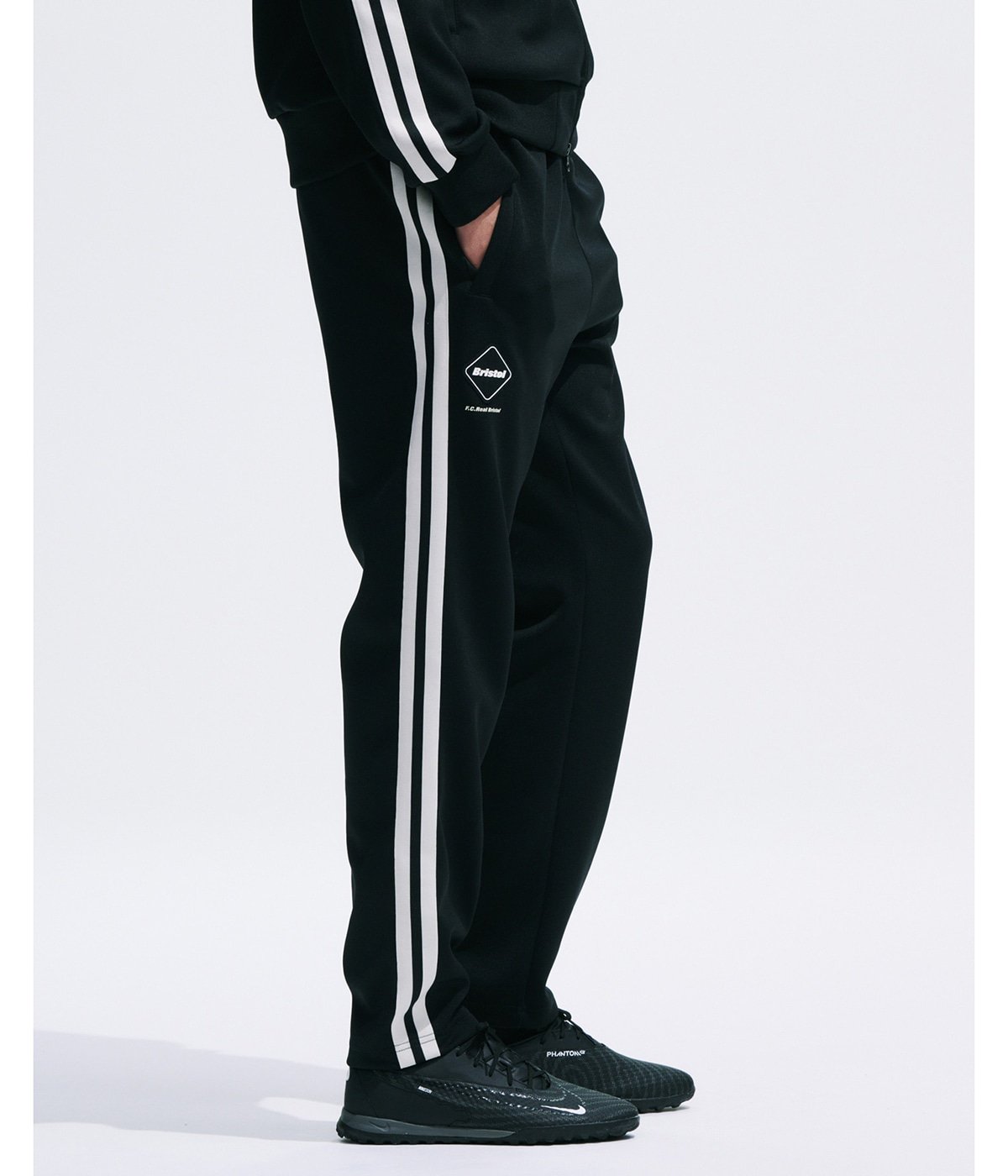 TRAINING TRACK TAPERED PANTS | F.C.Real Bristol(エフシーレアル
