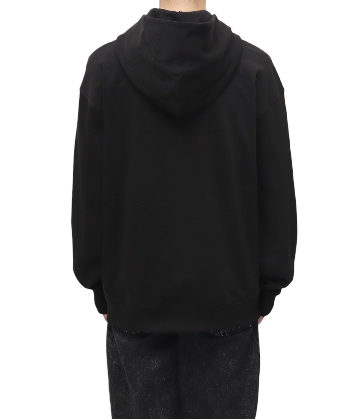 model(175cm / 60kg)B85 W75 H92 着用サイズ：XL