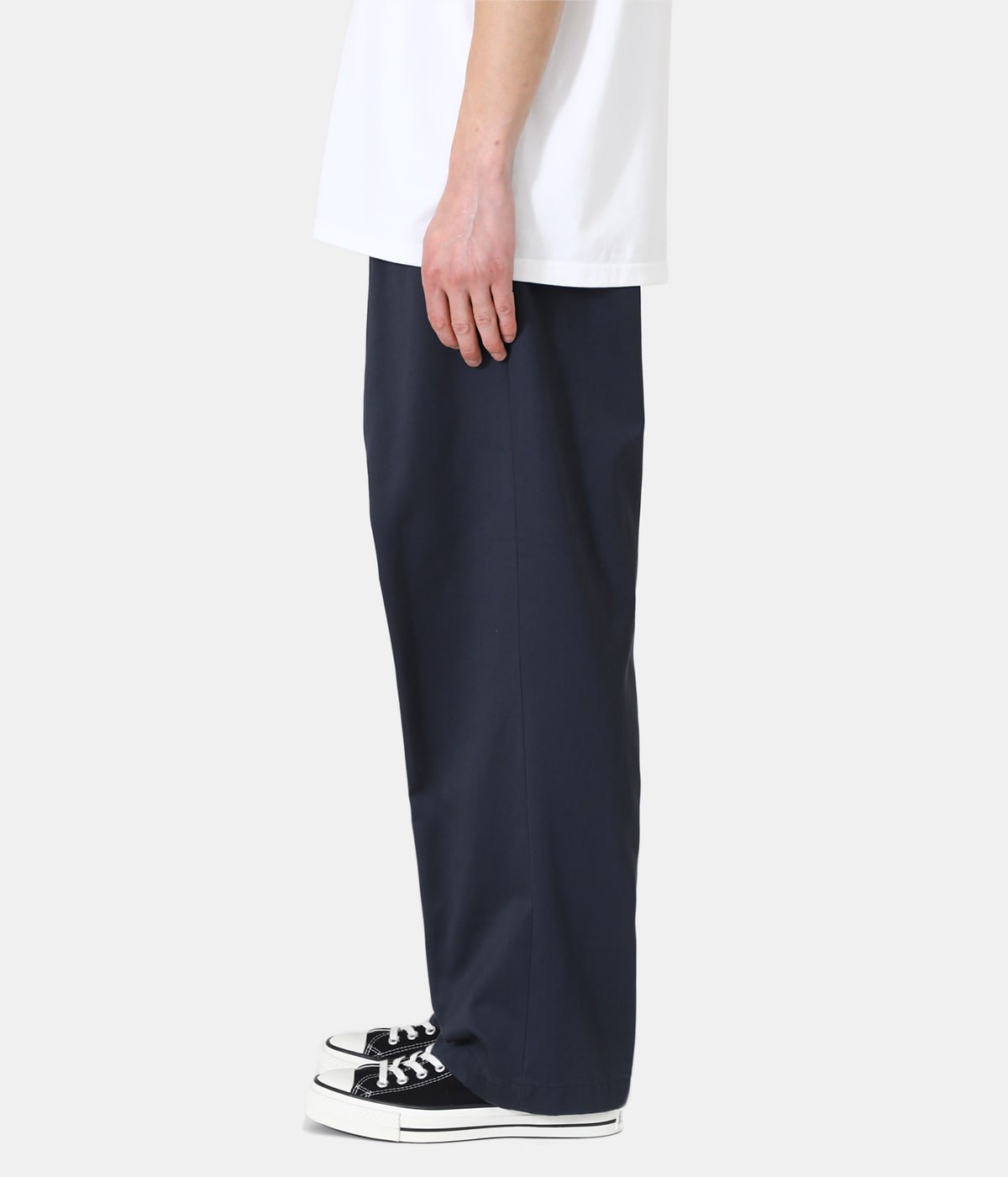 Two-tuck Wide Tapered Pants | FARAH(ファーラー) / パンツ