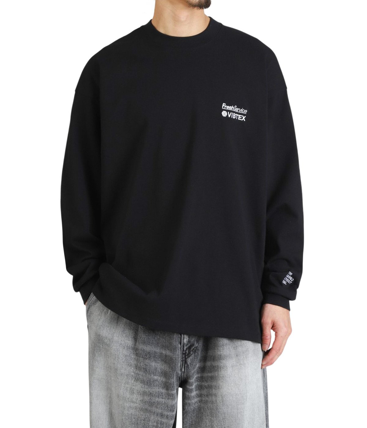 model(175cm / 60kg)B85 W75 H92 着用サイズ：M
