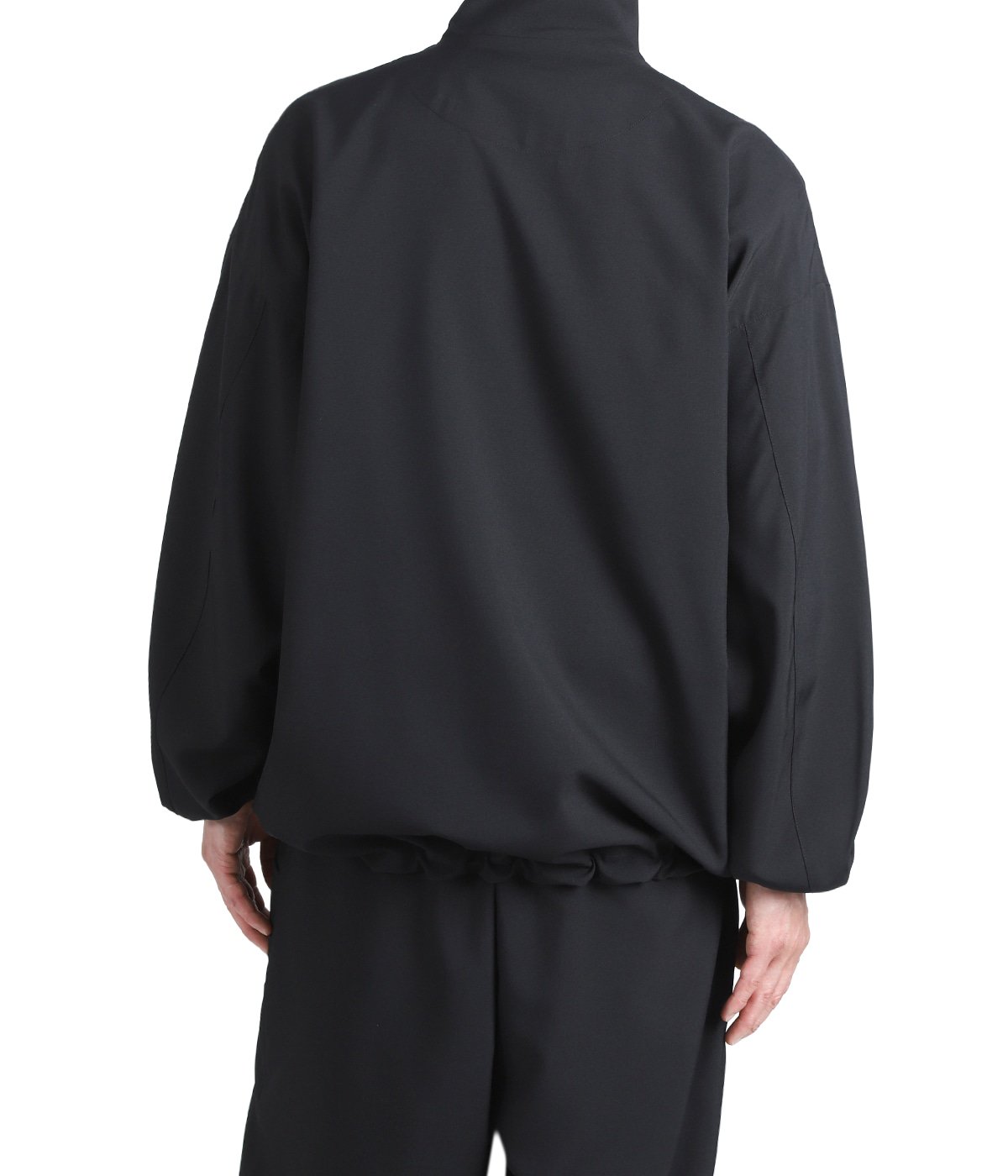 model(175cm / 60kg)B85 W75 H92 着用サイズ：M