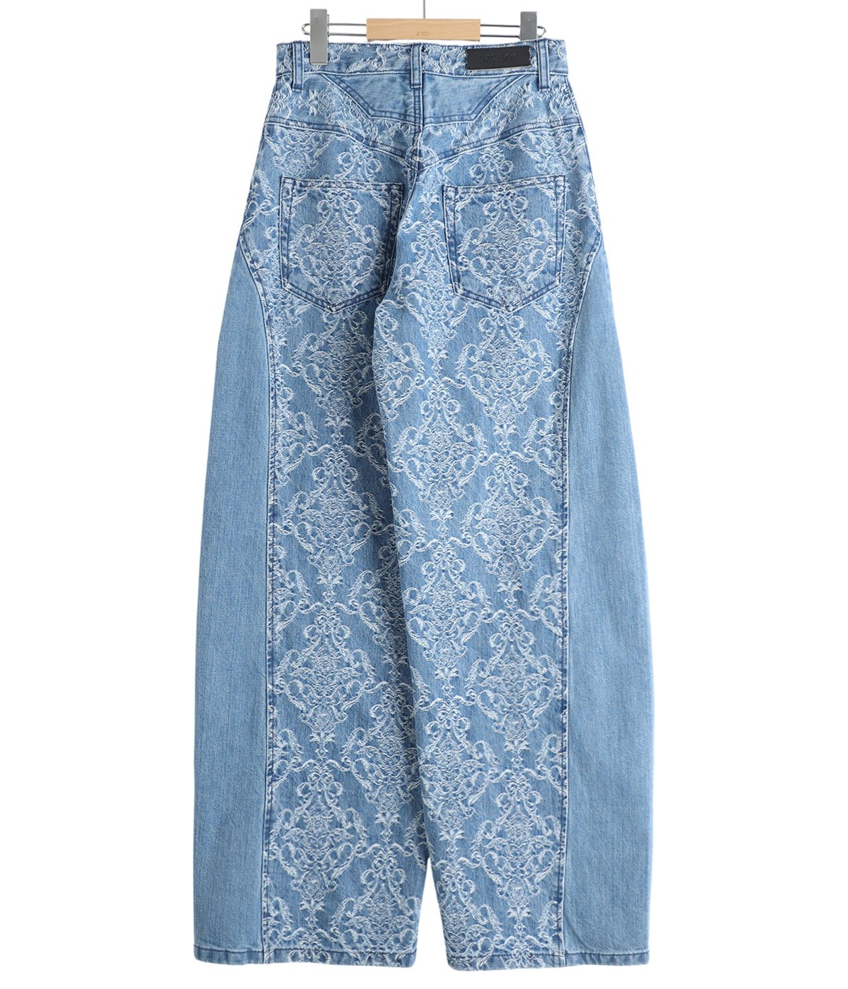 garmentsfab デニム レディース】DAMASK-JACQUARD DENIM CURVE-FIT HIGH-RISE JEANS