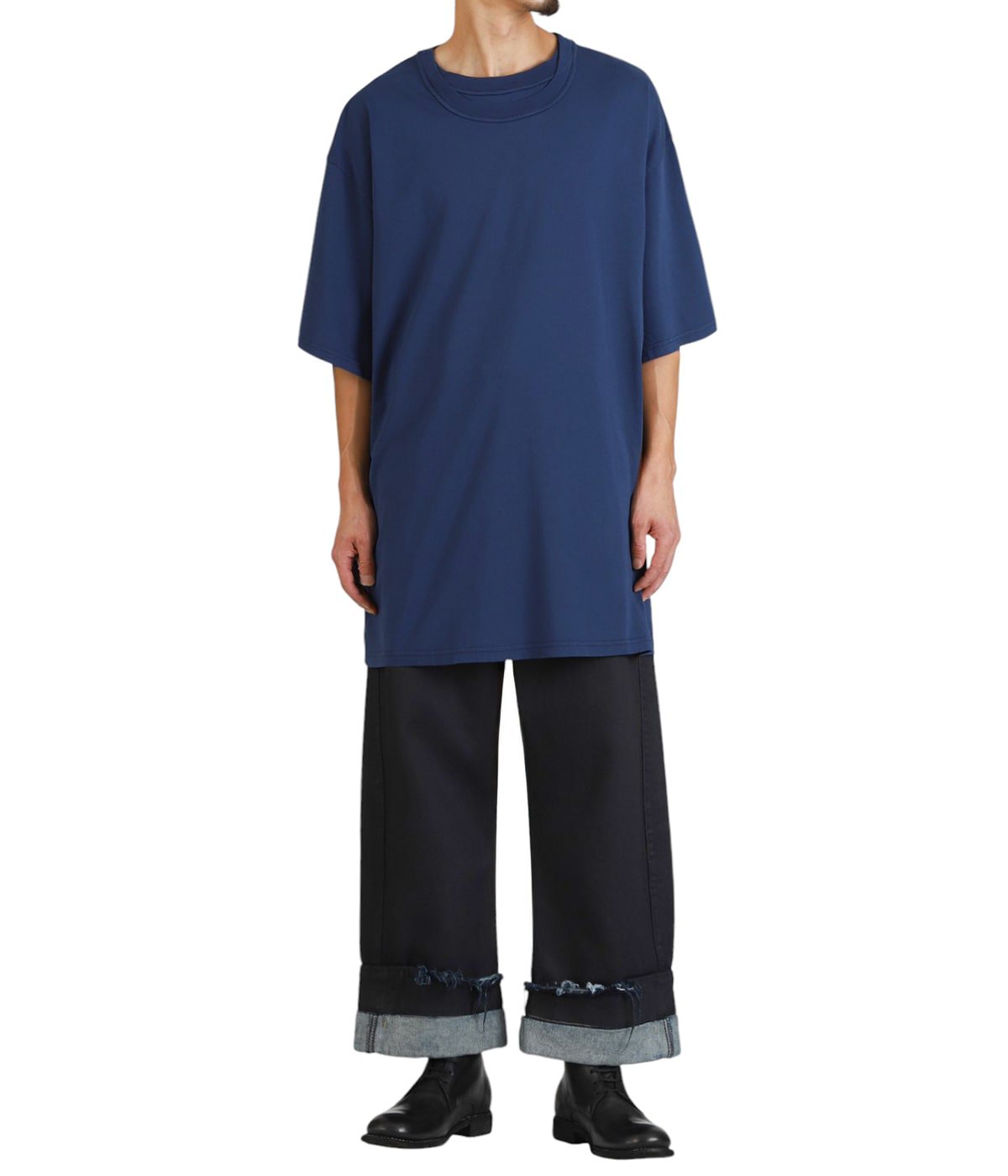 model（175cm / 60kg）B85 W75 H92 着用サイズ：S
