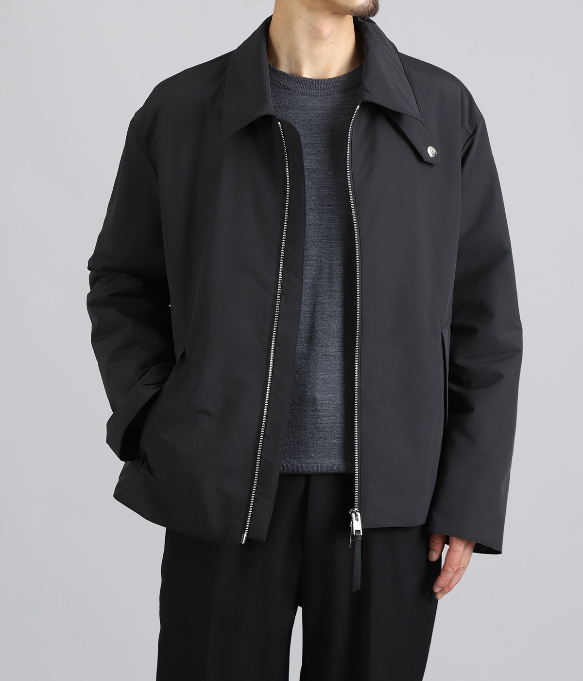 model（175cm / 60kg）B85 W75 H92 着用サイズ：38
