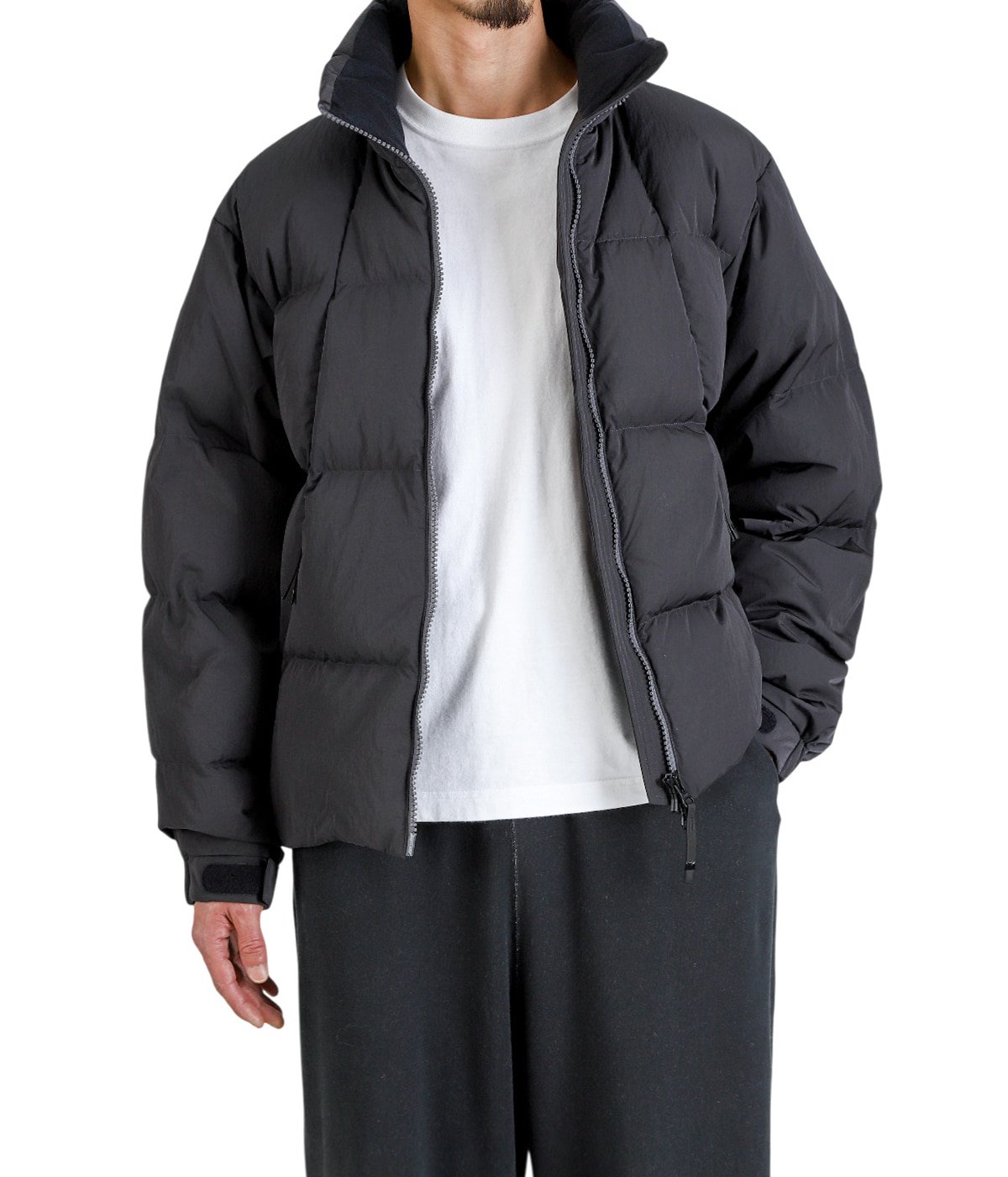 model(175cm / 60kg)B85 W75 H92 着用サイズ：2