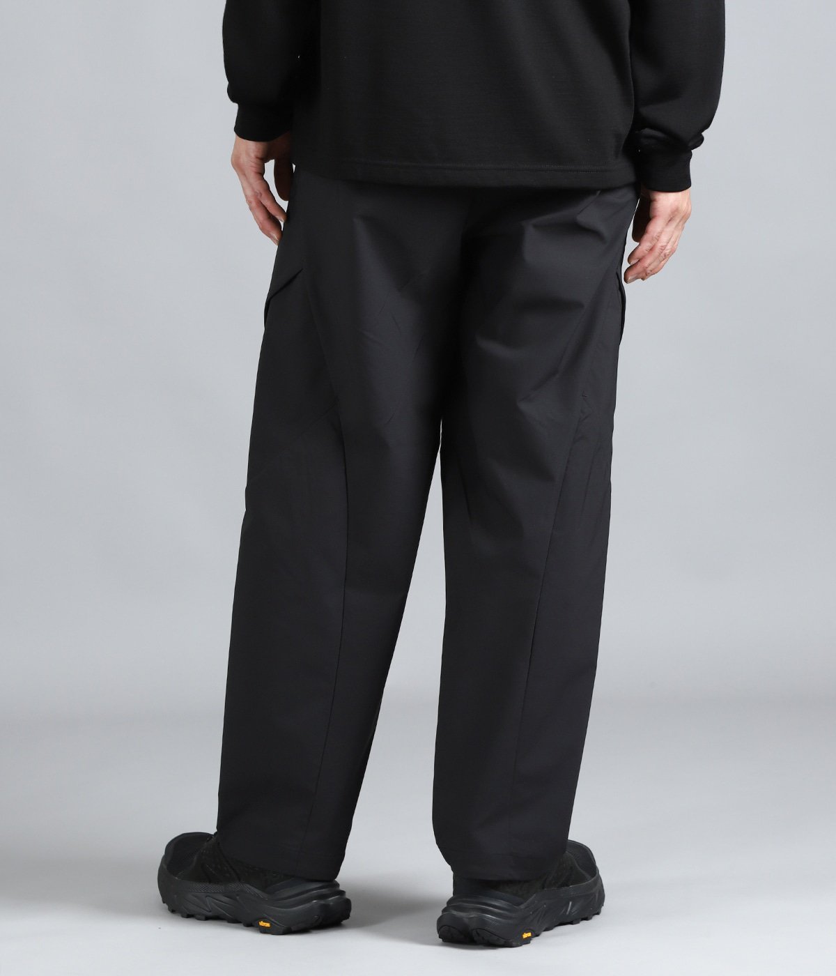 model(175cm / 60kg)B85 W75 H92 着用サイズ：2