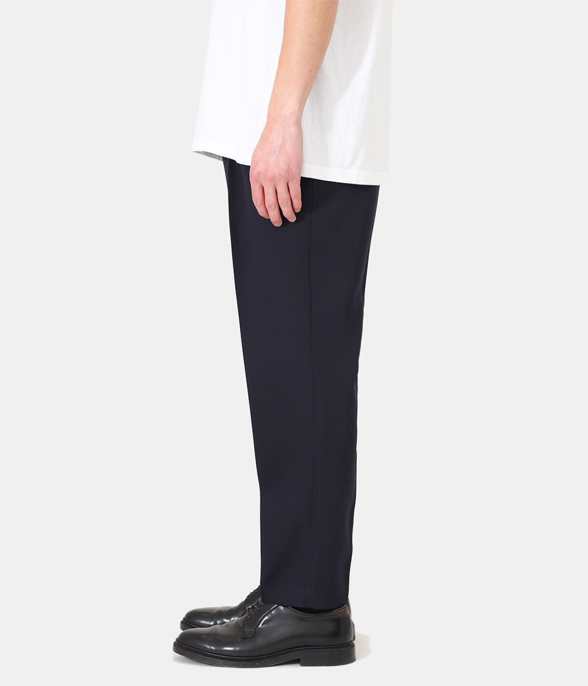 Scale Off Wool Tapered Slacks BLACK F | gulatilaw.com