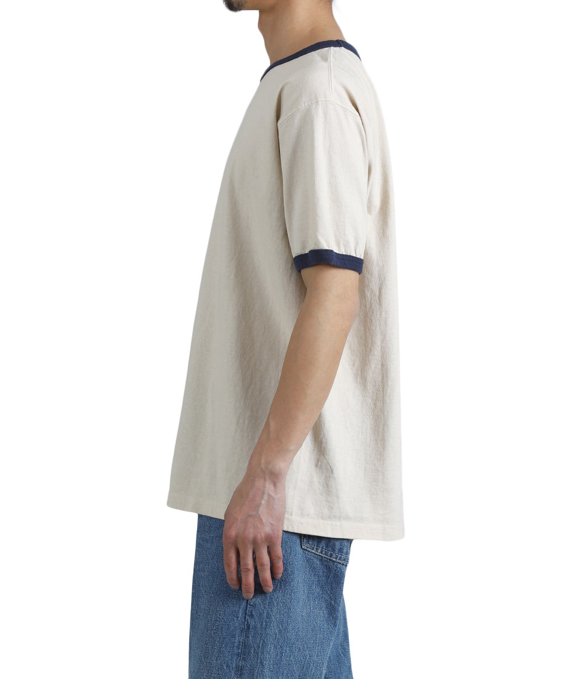 model（175cm / 60kg）B85 W75 H92 着用サイズ：L