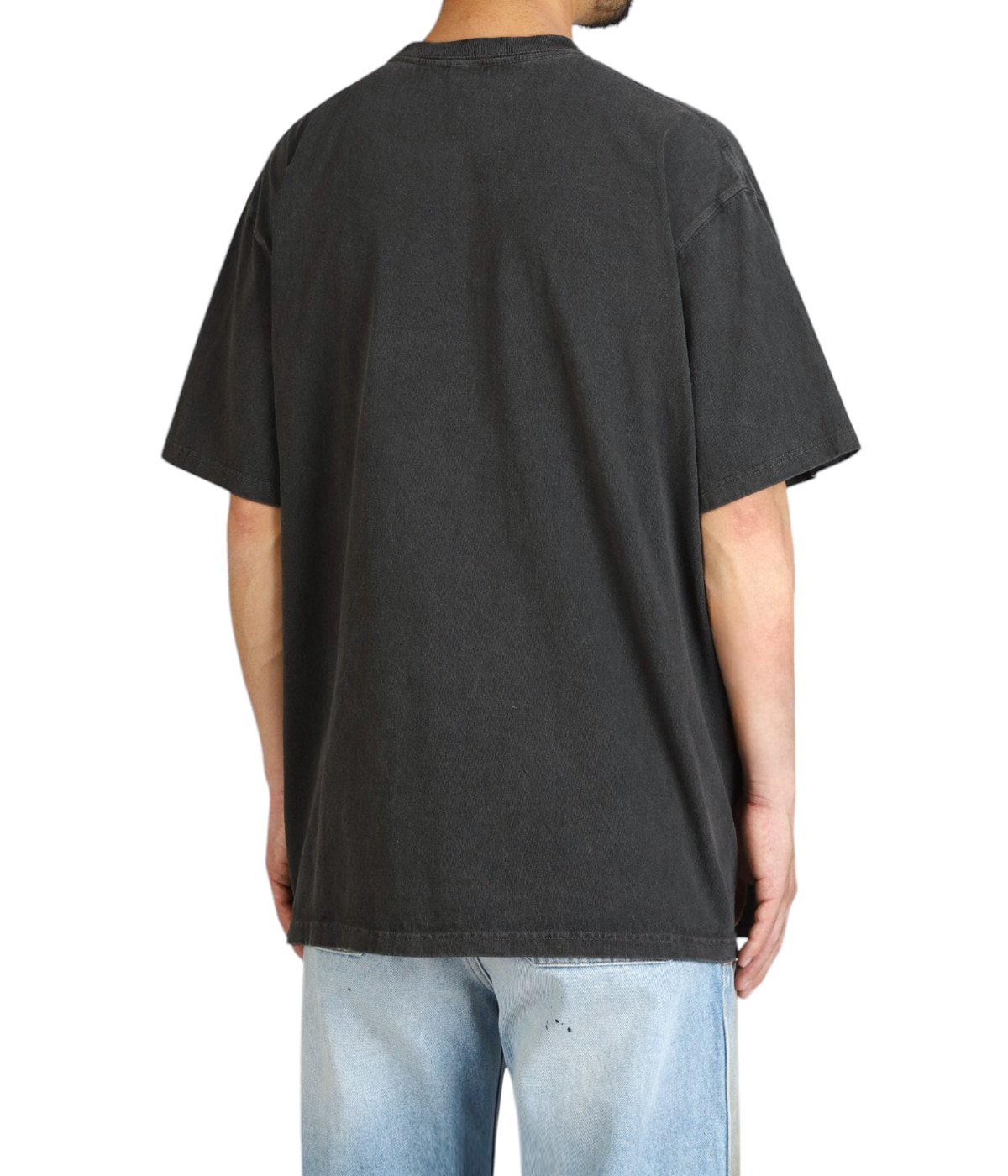 model（184cm / 63kg）B85 W80 H102 着用サイズ：XXXL