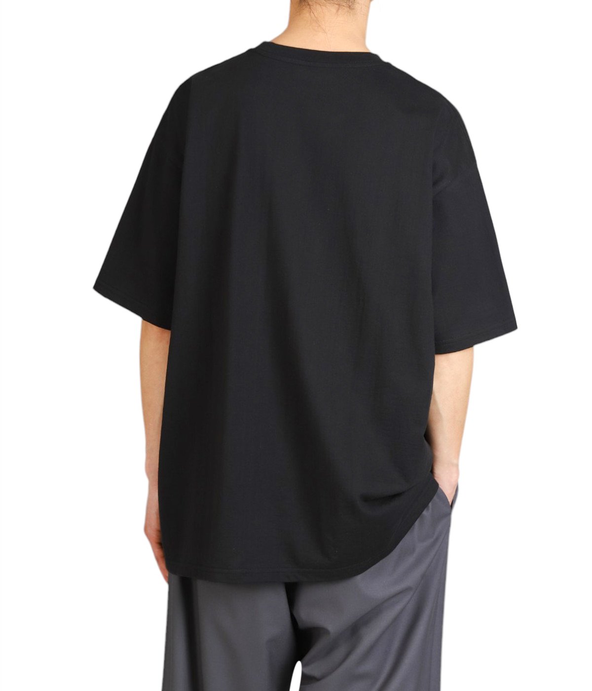 model（175cm / 60kg）B85 W75 H92 着用サイズ：FREE(ONE)