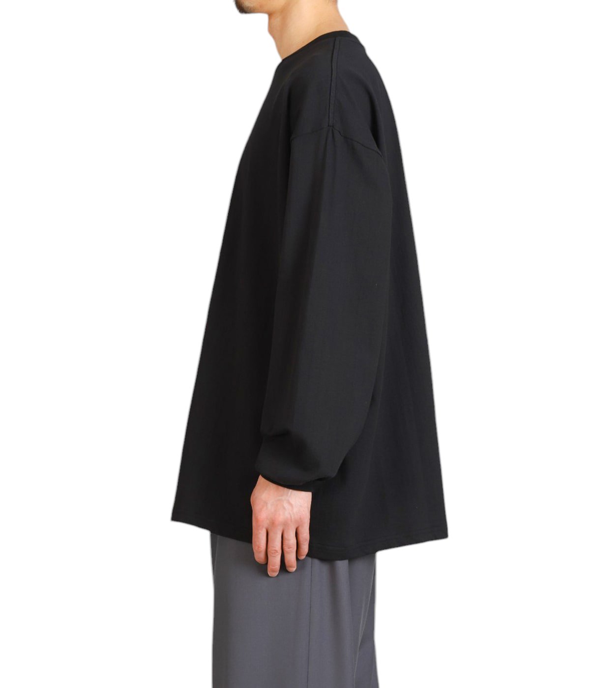 model（175cm / 60kg）B85 W75 H92 着用サイズ：FREE(ONE)