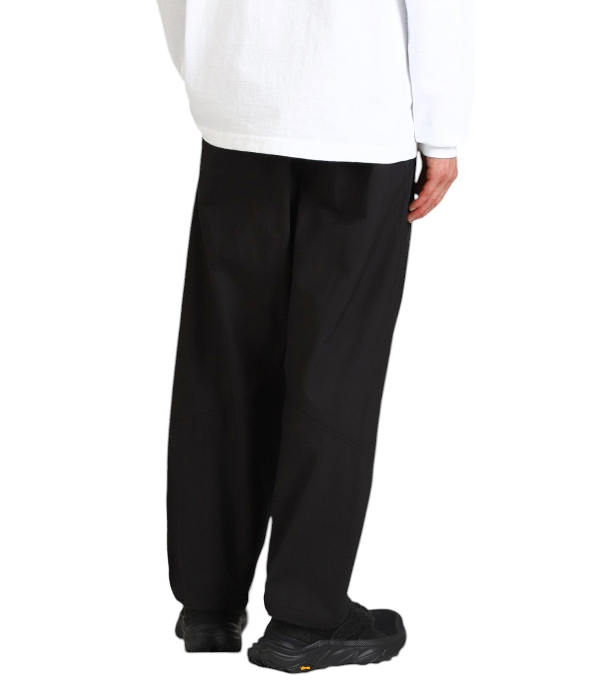 model（175cm / 60kg）B85 W75 H92 着用サイズ：2