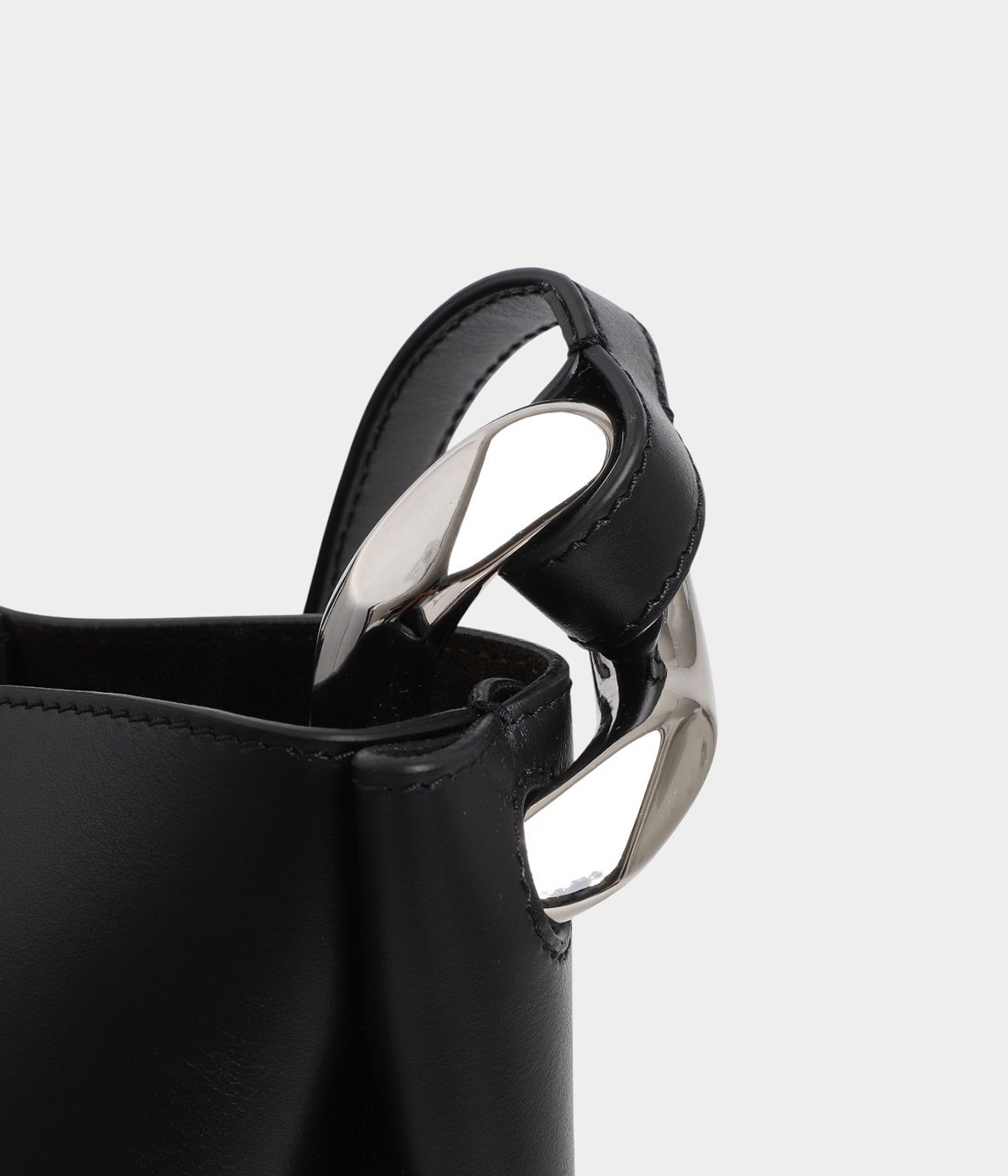 THE JWA CORNER SMALL BUCKET | JW ANDERSON(ジェイダブリュー
