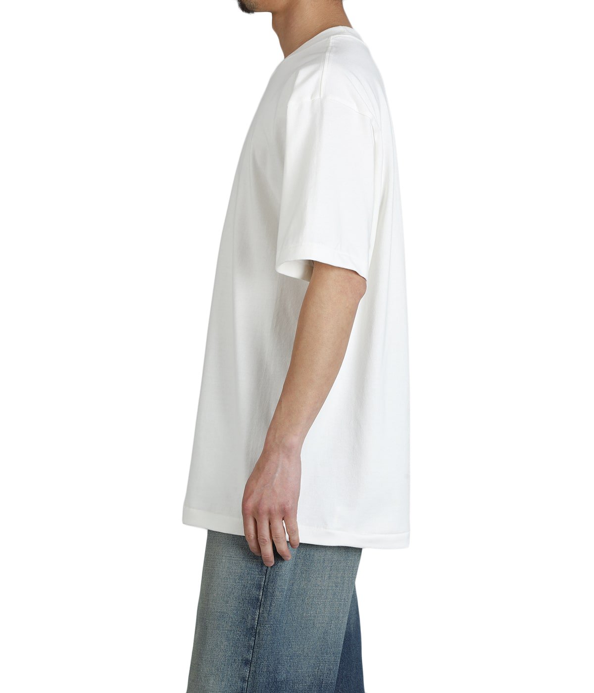 model（175cm / 60kg）B85 W75 H92 着用サイズ：XXL