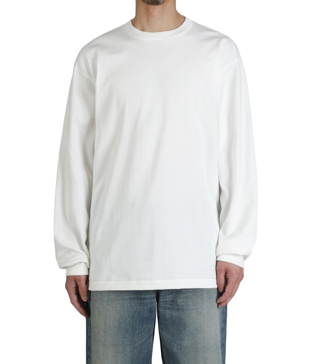 model（175cm / 60kg）B85 W75 H92 着用サイズ：XXL