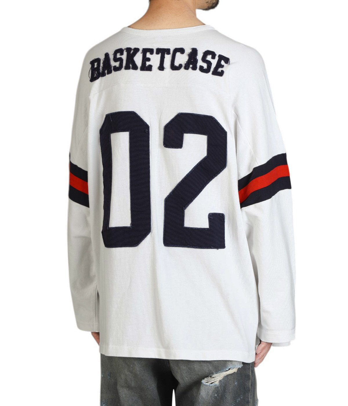model（184cm / 63kg）B85 W80 H102 着用サイズ：XL
