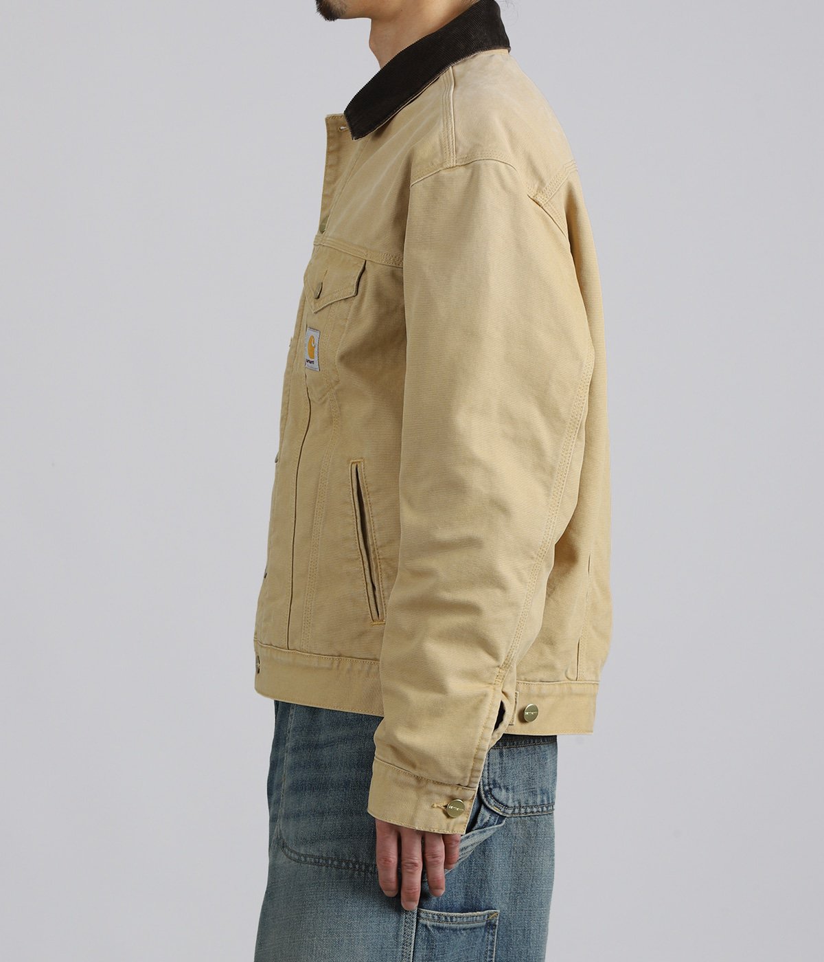 model（175cm / 60kg）B85 W75 H92 着用サイズ：S