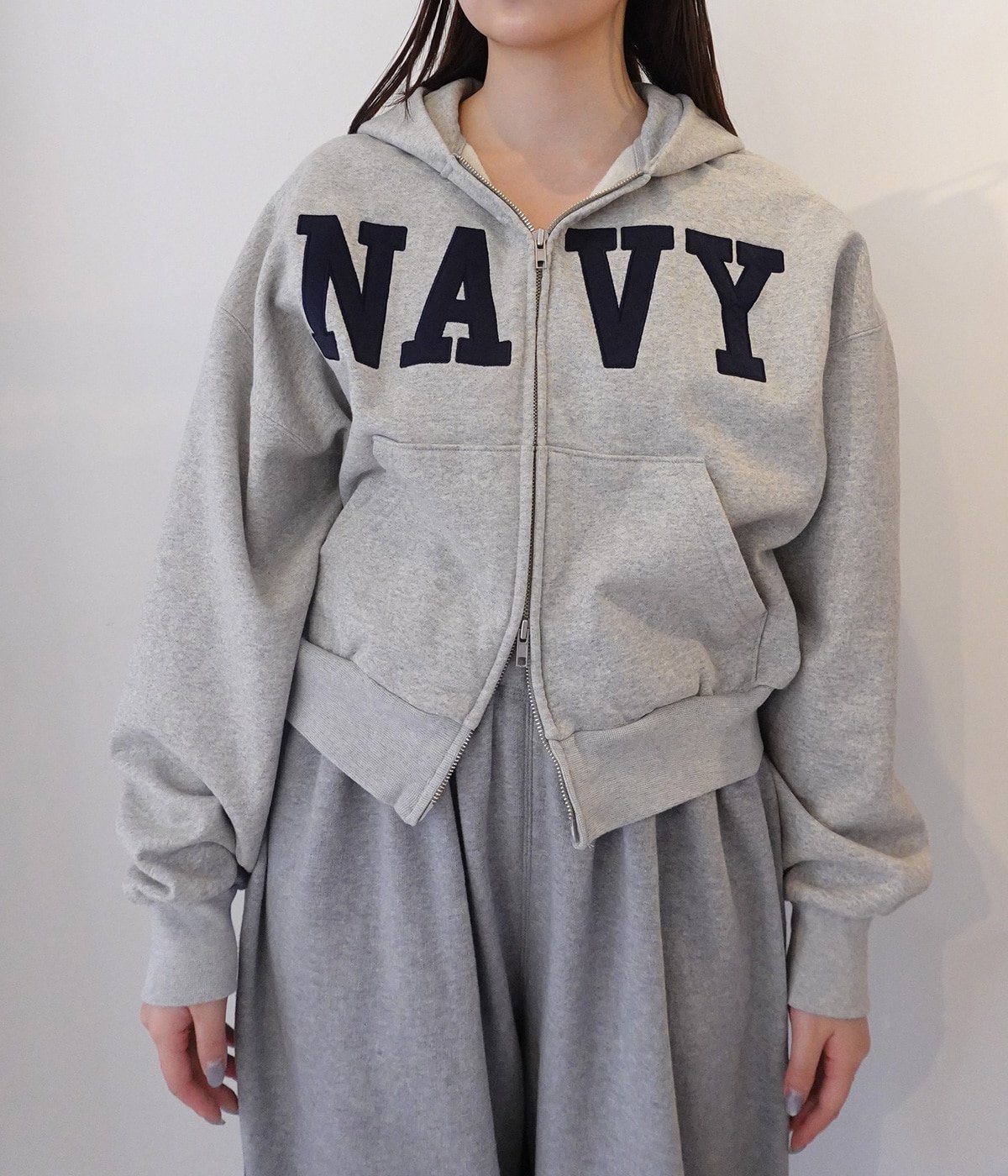 予約】Navy Zip Hoodie | INSCRIRE(アンスクリア) / トップス