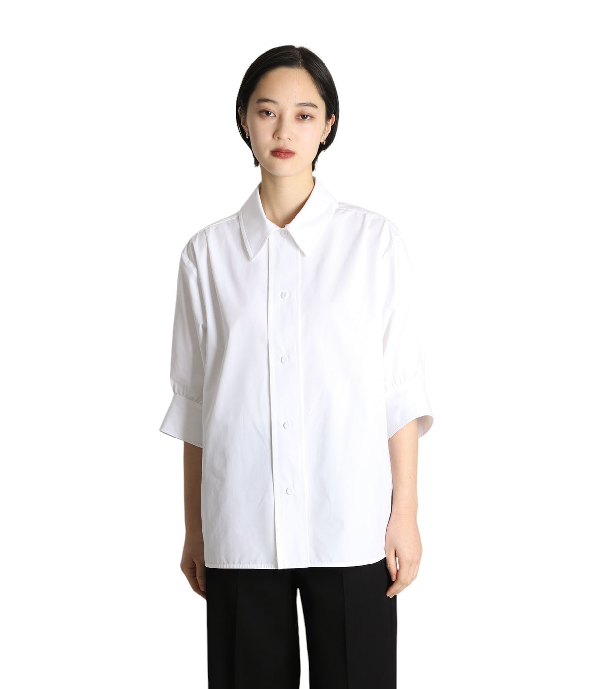 model（166cm） 着用サイズ：32