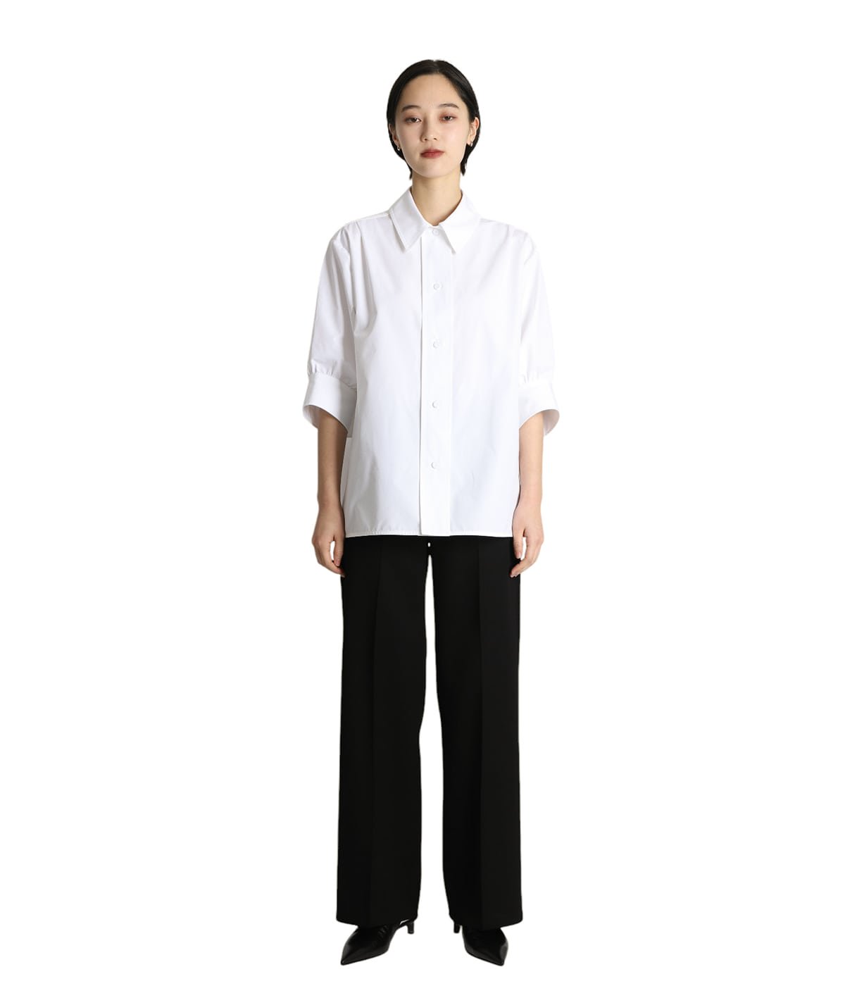 model（166cm） 着用サイズ：32