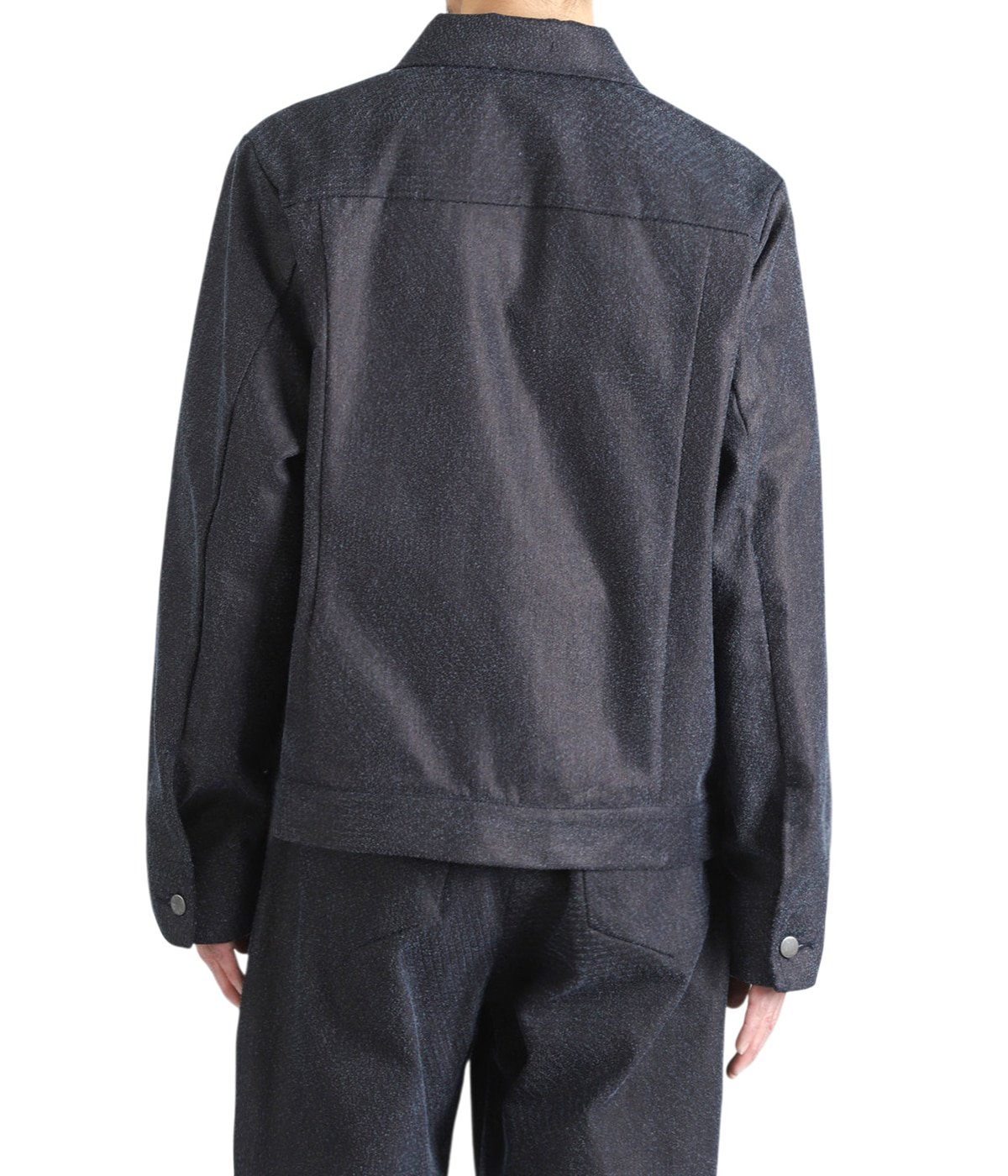 model（175cm / 60kg）B85 W75 H92 着用サイズ：L