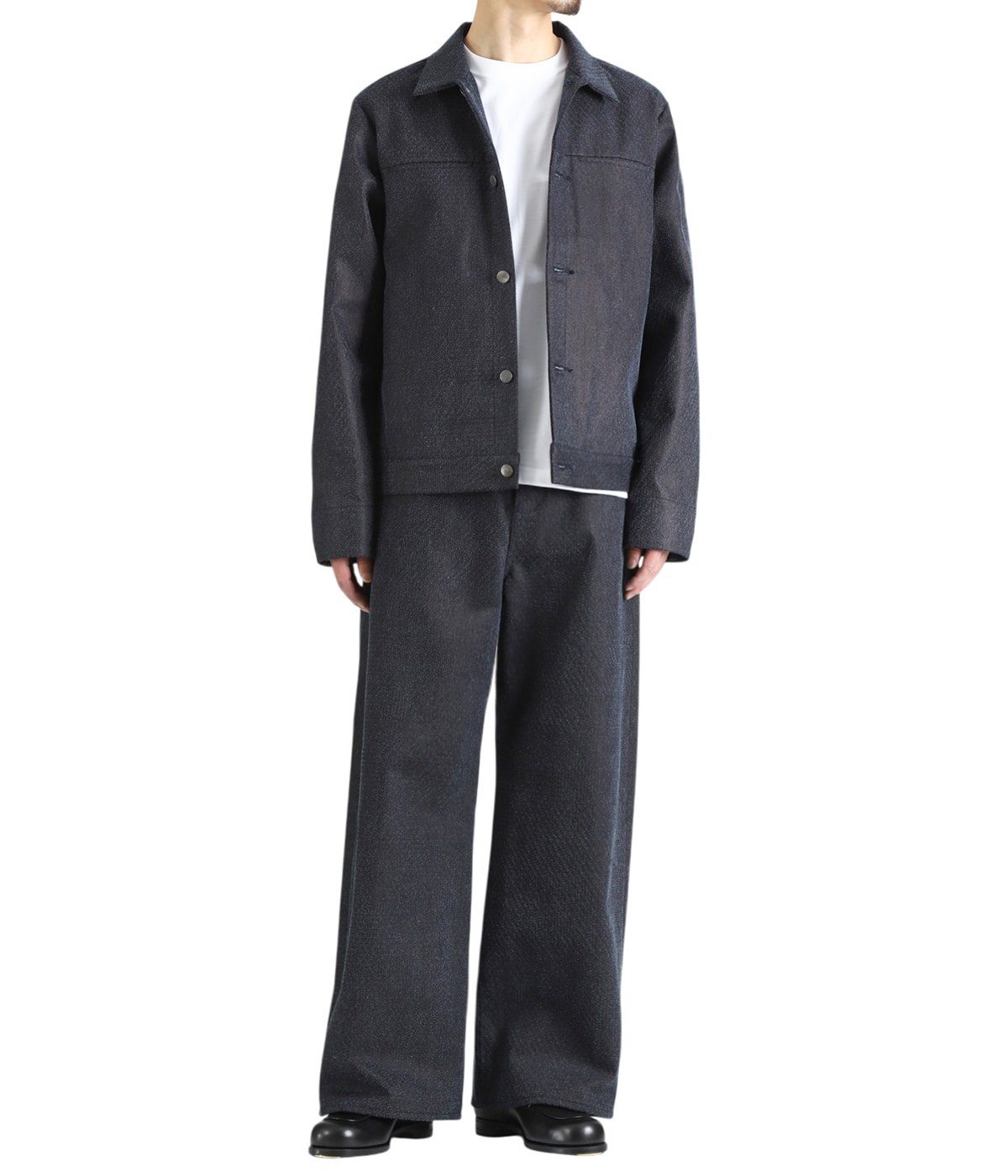 model（175cm / 60kg）B85 W75 H92 着用サイズ：L