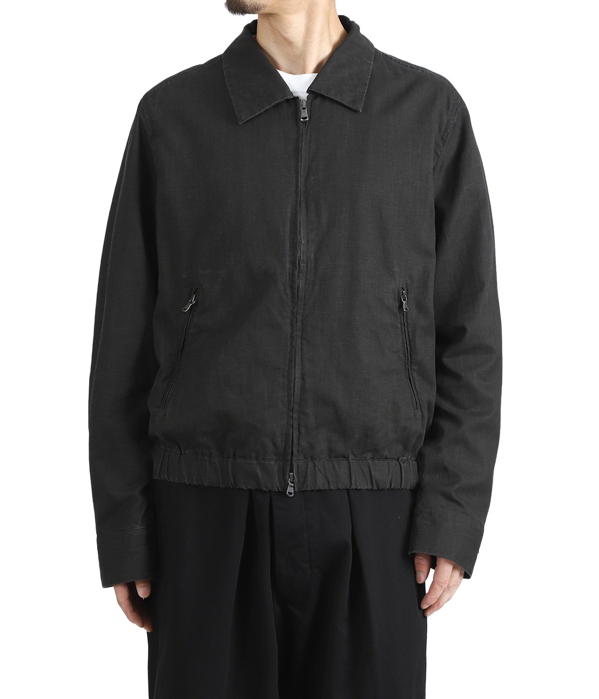model（175cm / 60kg）B85 W75 H92 着用サイズ：M