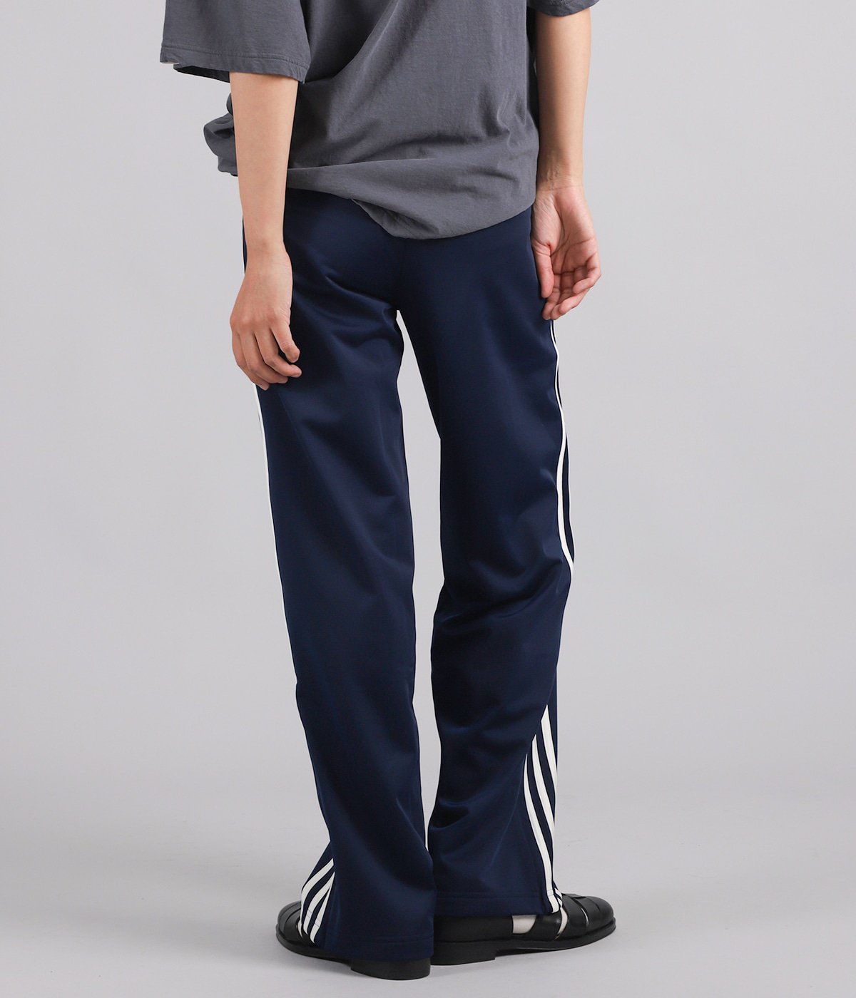 レディース】FIREBIRD LOOSE TRACK PANTS | adidas Originals