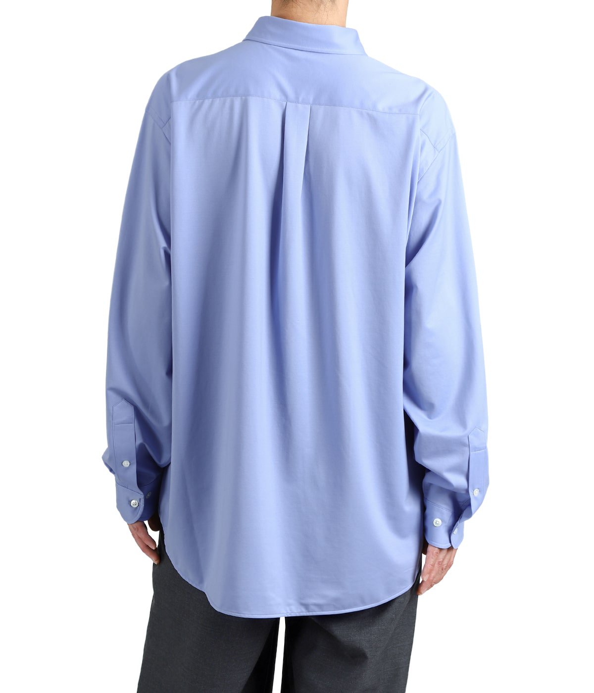 model（175cm / 60kg）B85 W75 H92 着用サイズ：M