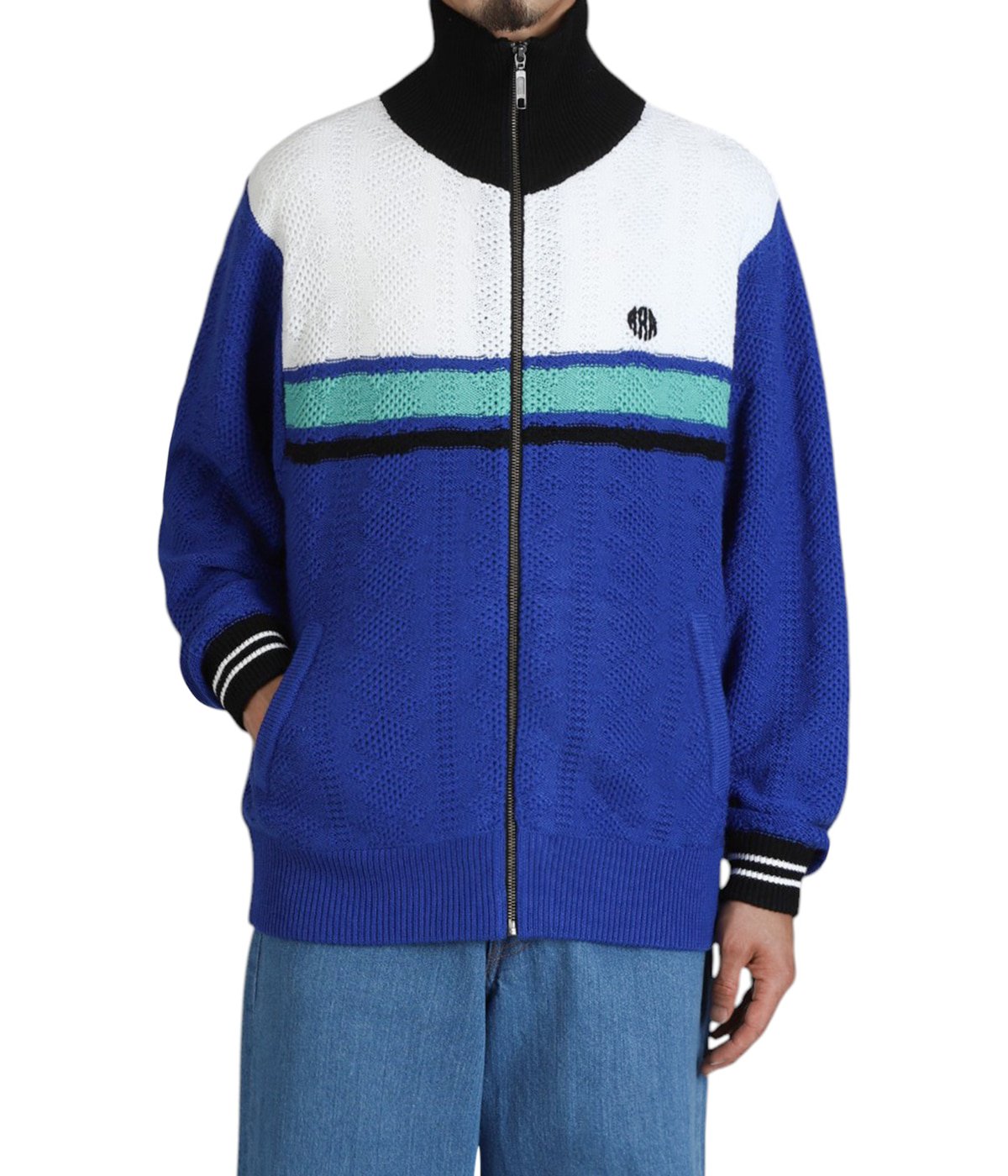 model（175cm / 60kg）B85 W75 H92 着用サイズ：1