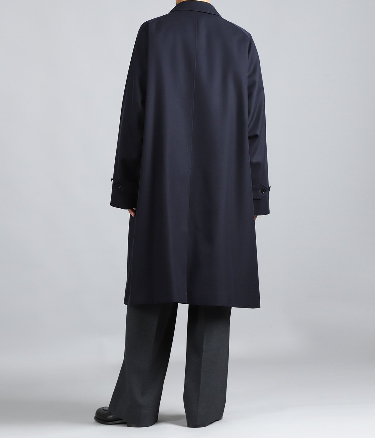 model（175cm / 60kg）B85 W75 H92 着用サイズ：3