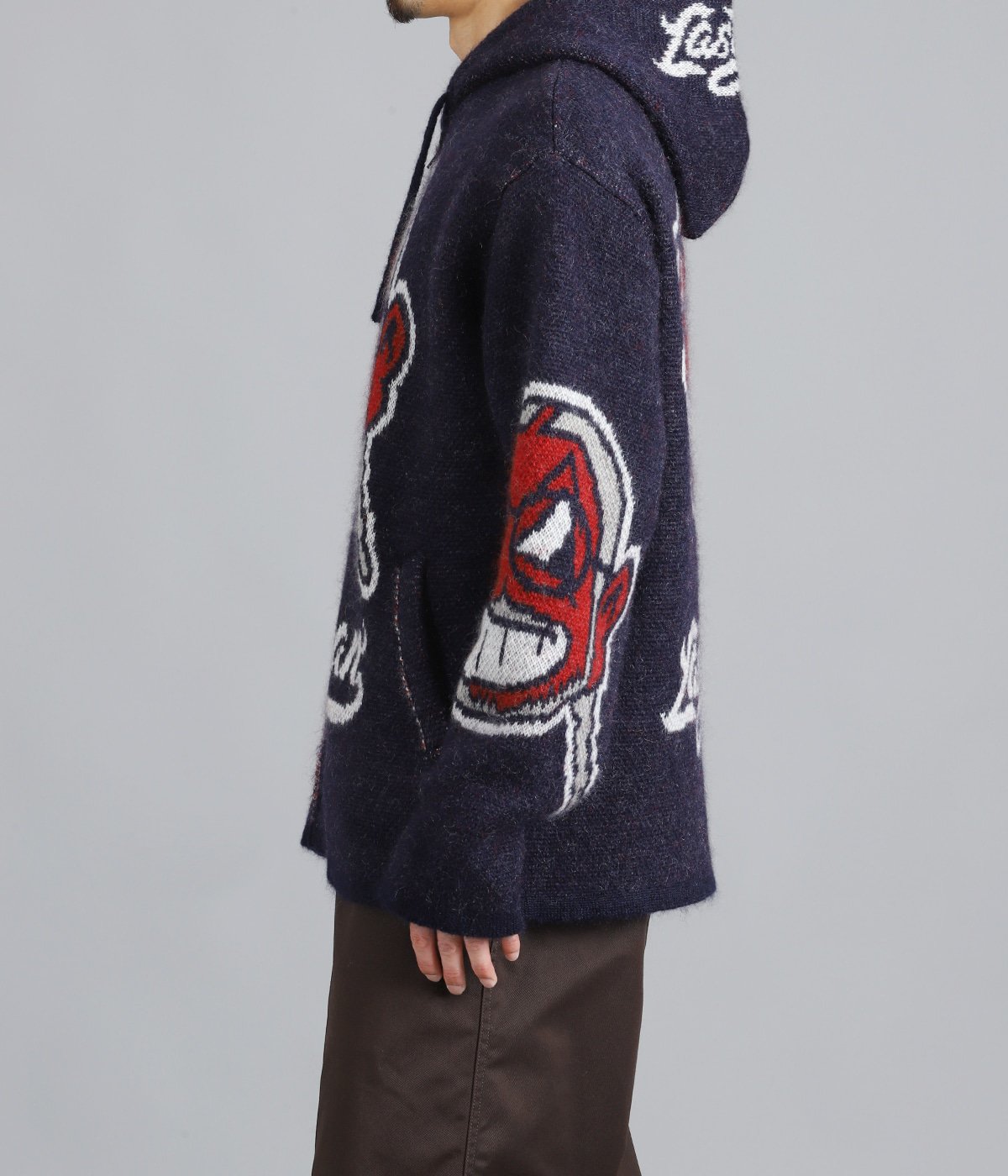 model（175cm / 60kg）B85 W75 H92 着用サイズ：M