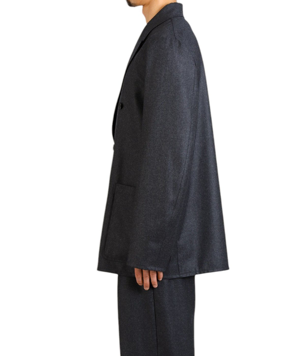 model（175cm / 60kg）B85 W75 H92 着用サイズ：2(M)