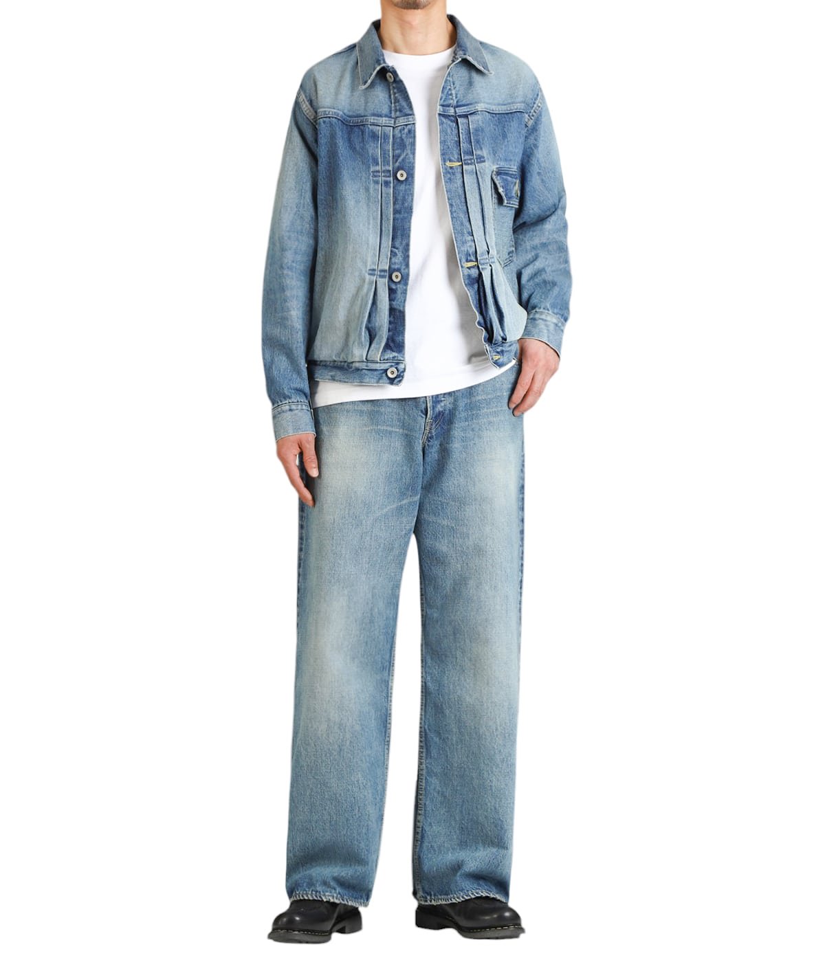 model（175cm / 60kg）B85 W75 H92 着用サイズ：2(M)