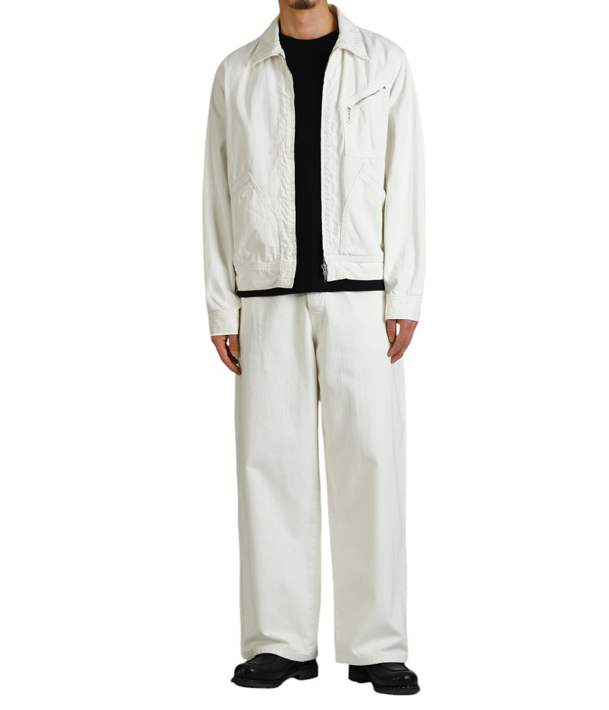 model（175cm / 60kg）B85 W75 H92 着用サイズ：2(M)