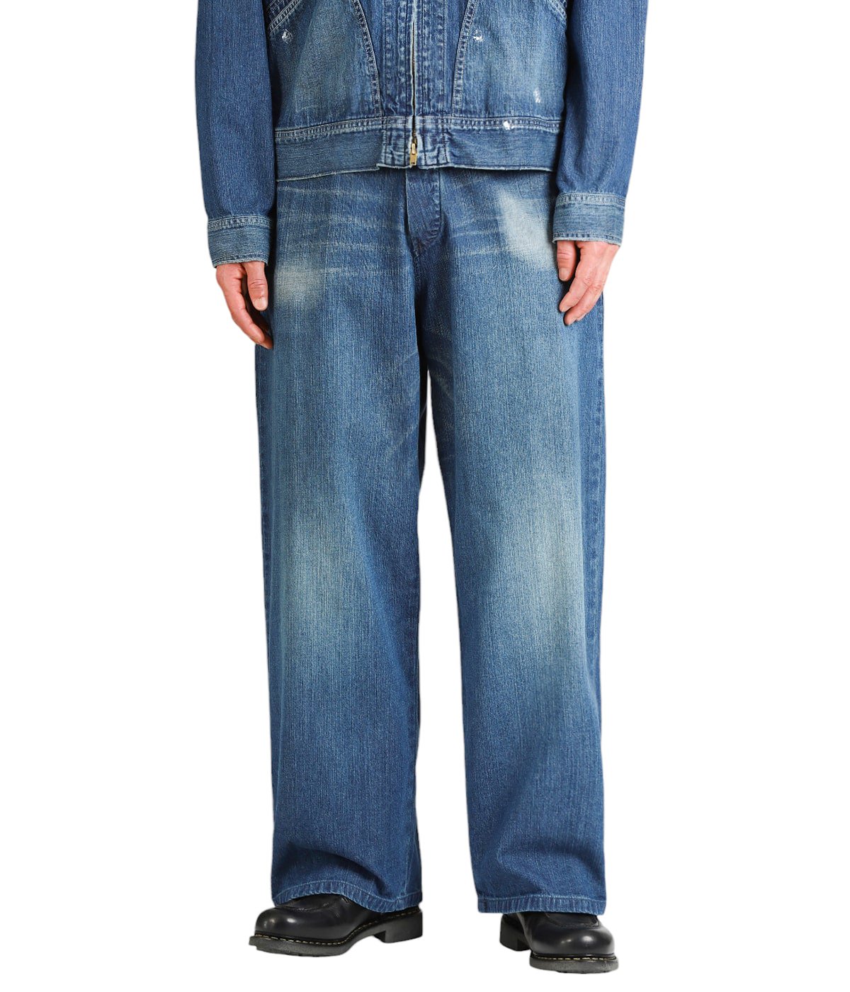 model（175cm / 60kg）B85 W75 H92 着用サイズ：2(M)