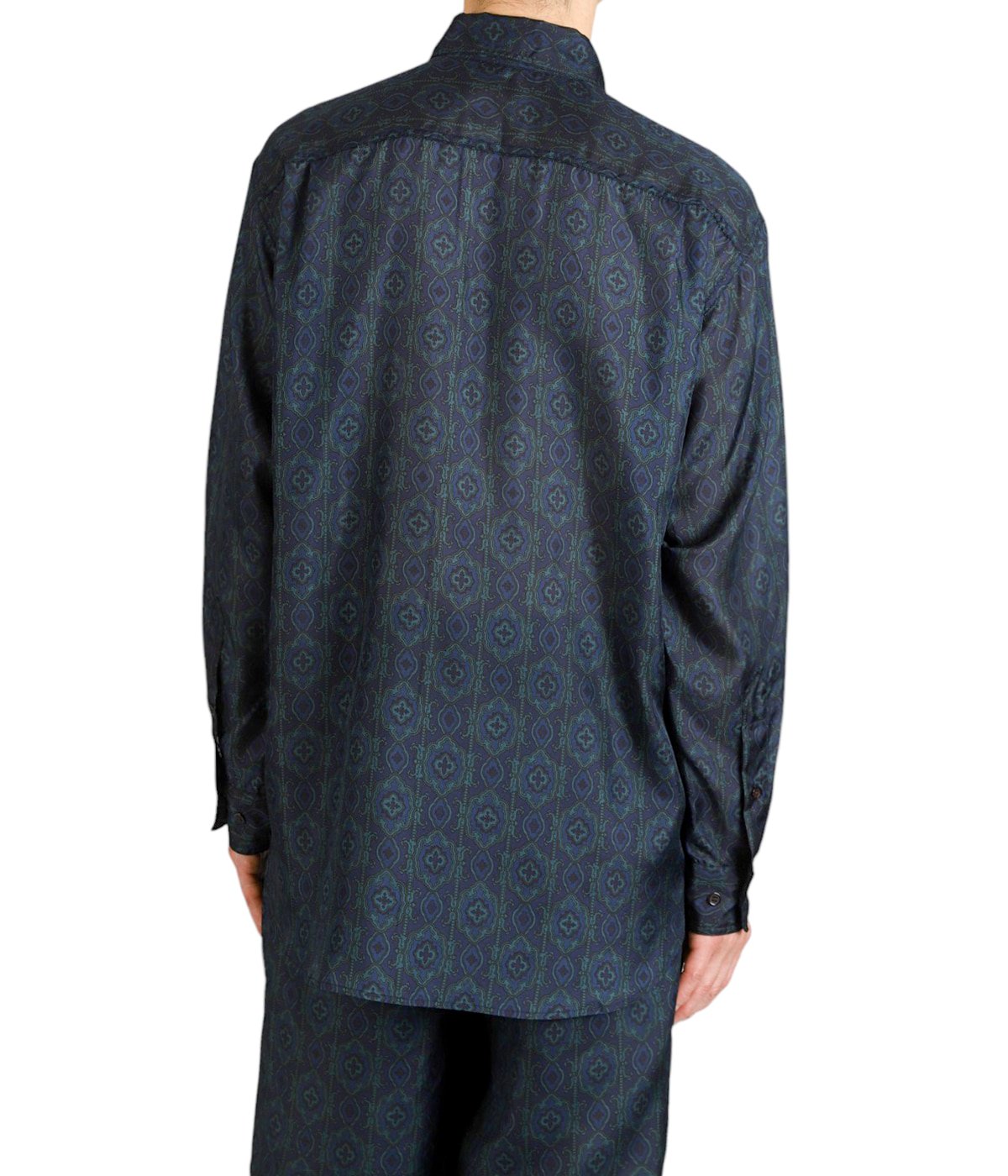 model（175cm / 60kg）B85 W75 H92 着用サイズ：2(M)