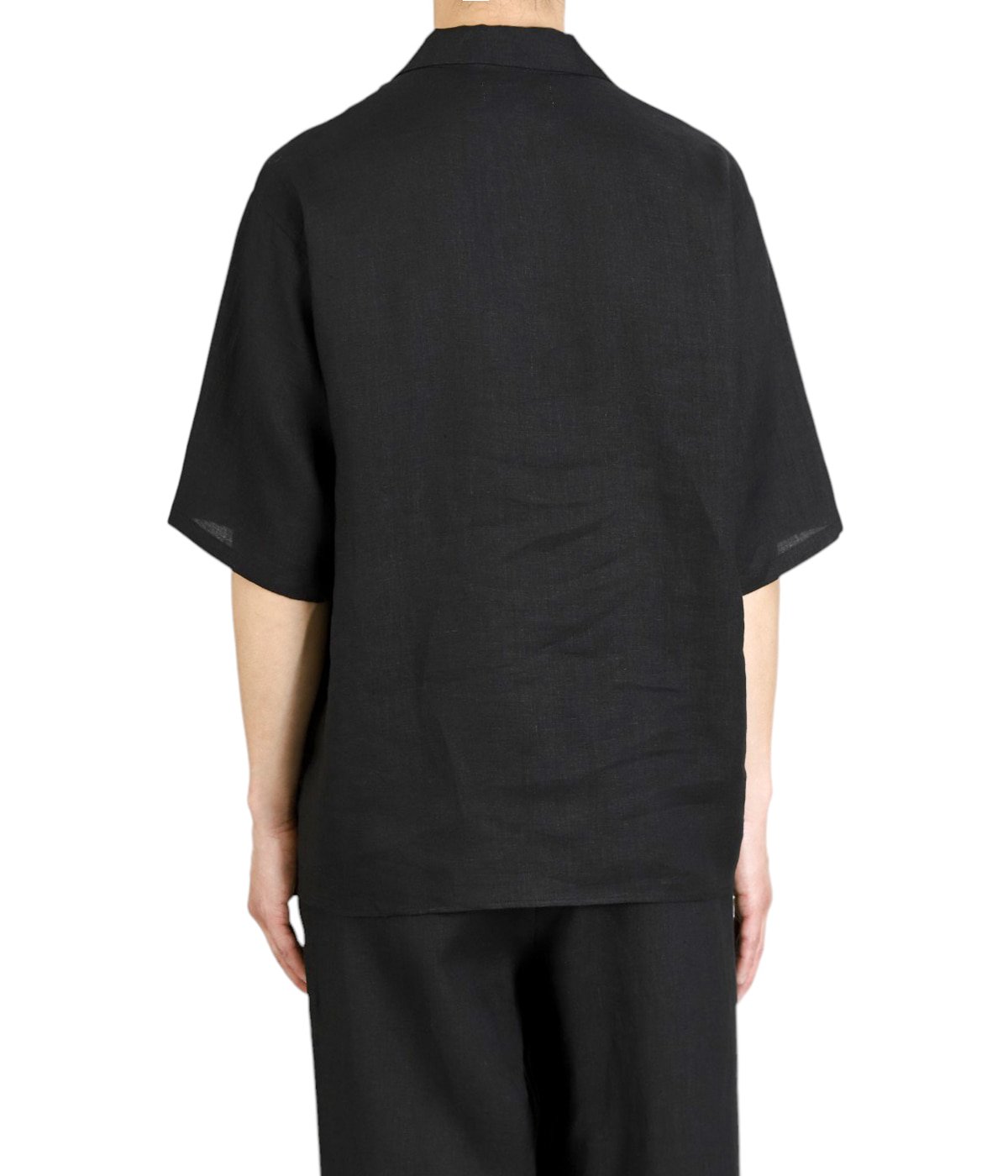 model（175cm / 60kg）B85 W75 H92 着用サイズ：2(M)