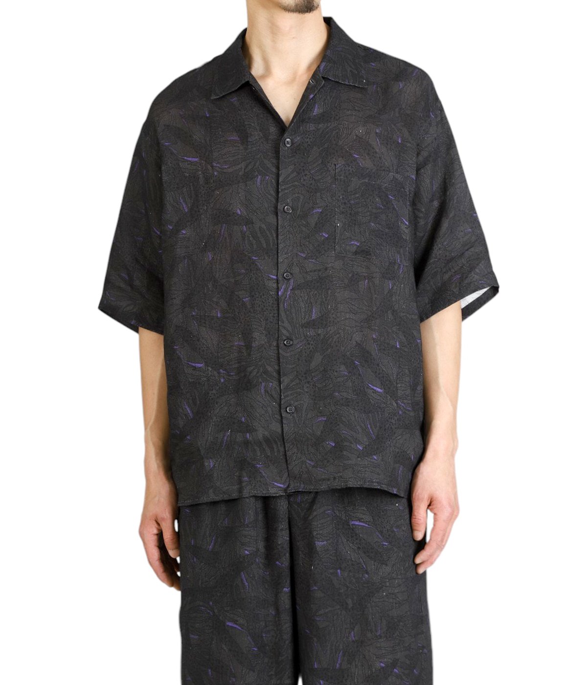 model（175cm / 60kg）B85 W75 H92 着用サイズ：2(M)