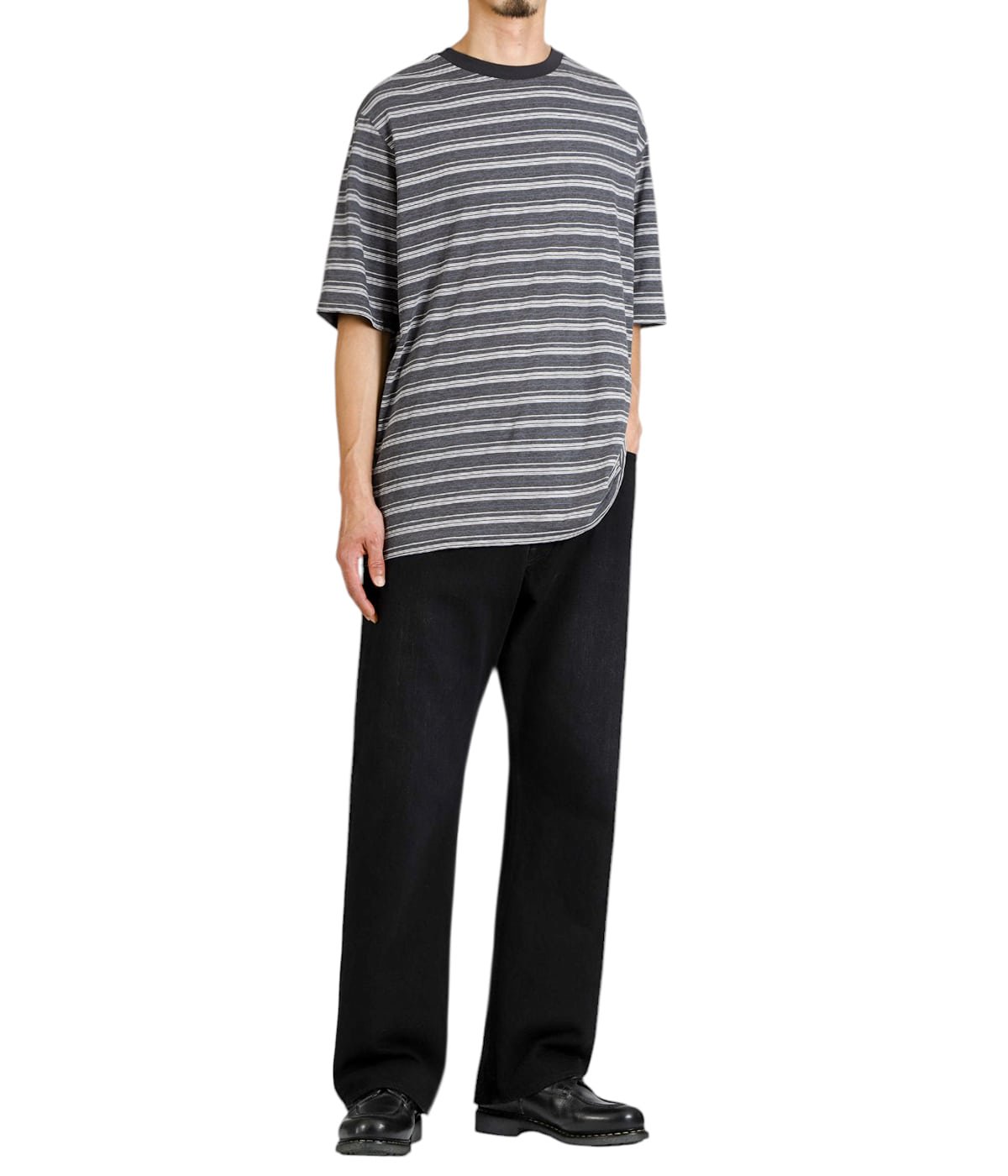 model(175cm / 60kg)B85 W75 H92 着用サイズ：2(M)