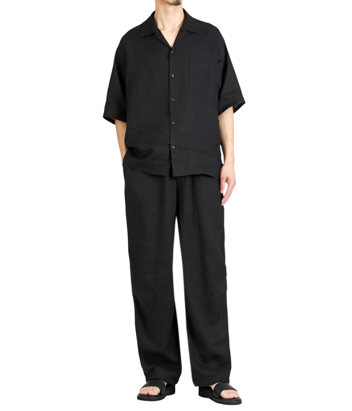 model（175cm / 60kg）B85 W75 H92 着用サイズ：2