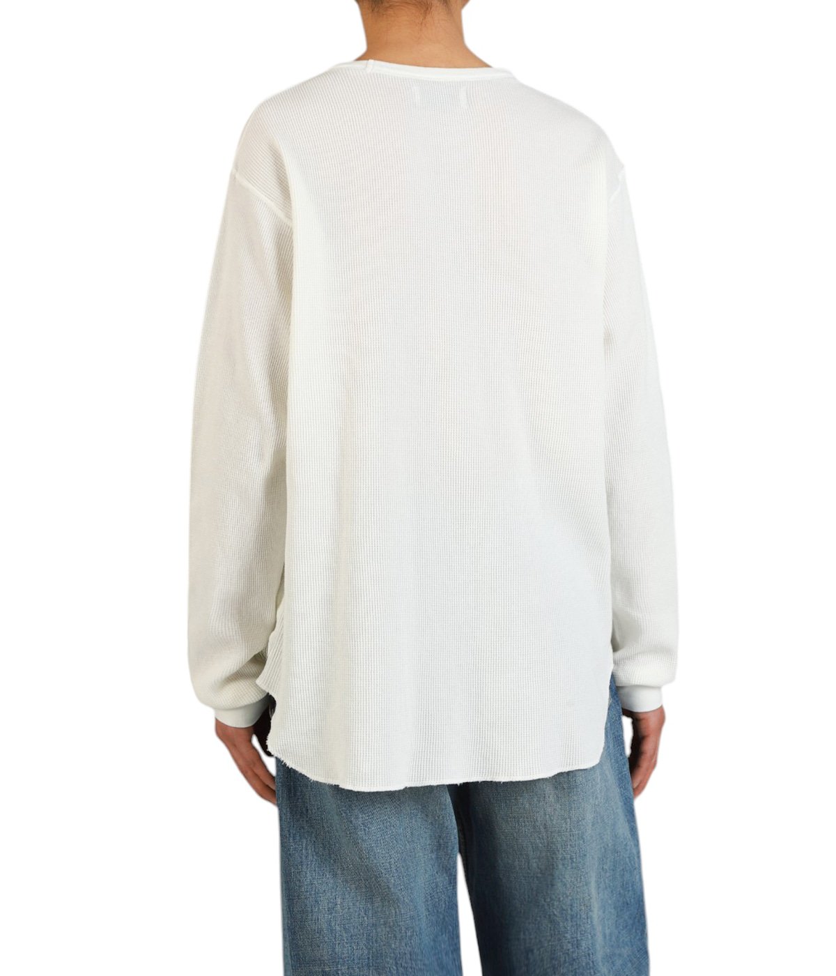 model（175cm / 60kg）B85 W75 H92 着用サイズ：2(M)