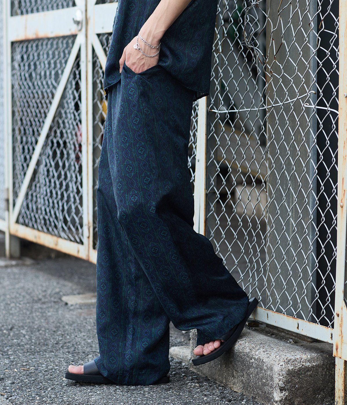 model（175cm） 着用サイズ：2(M)